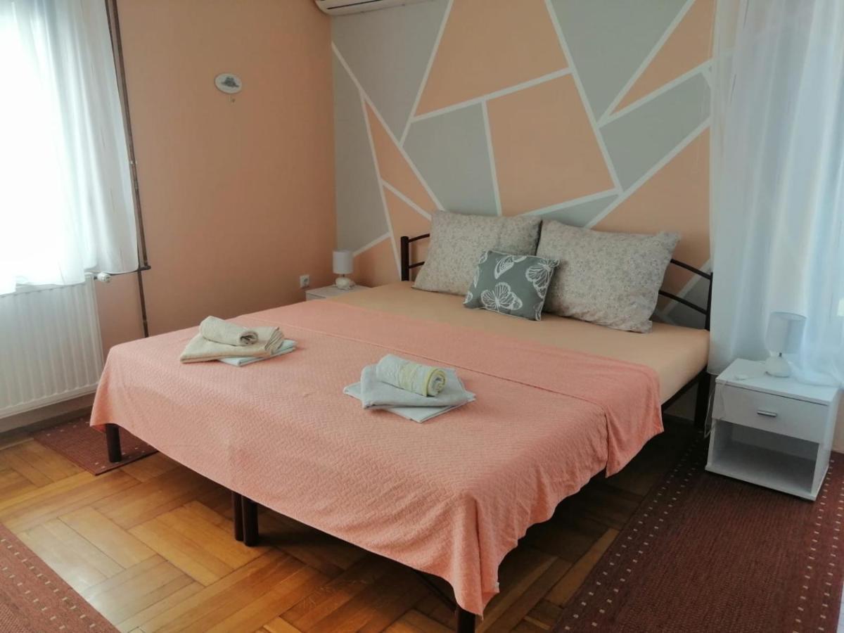 Apartments & Rooms 4 Rijeke Карловаць Екстер'єр фото