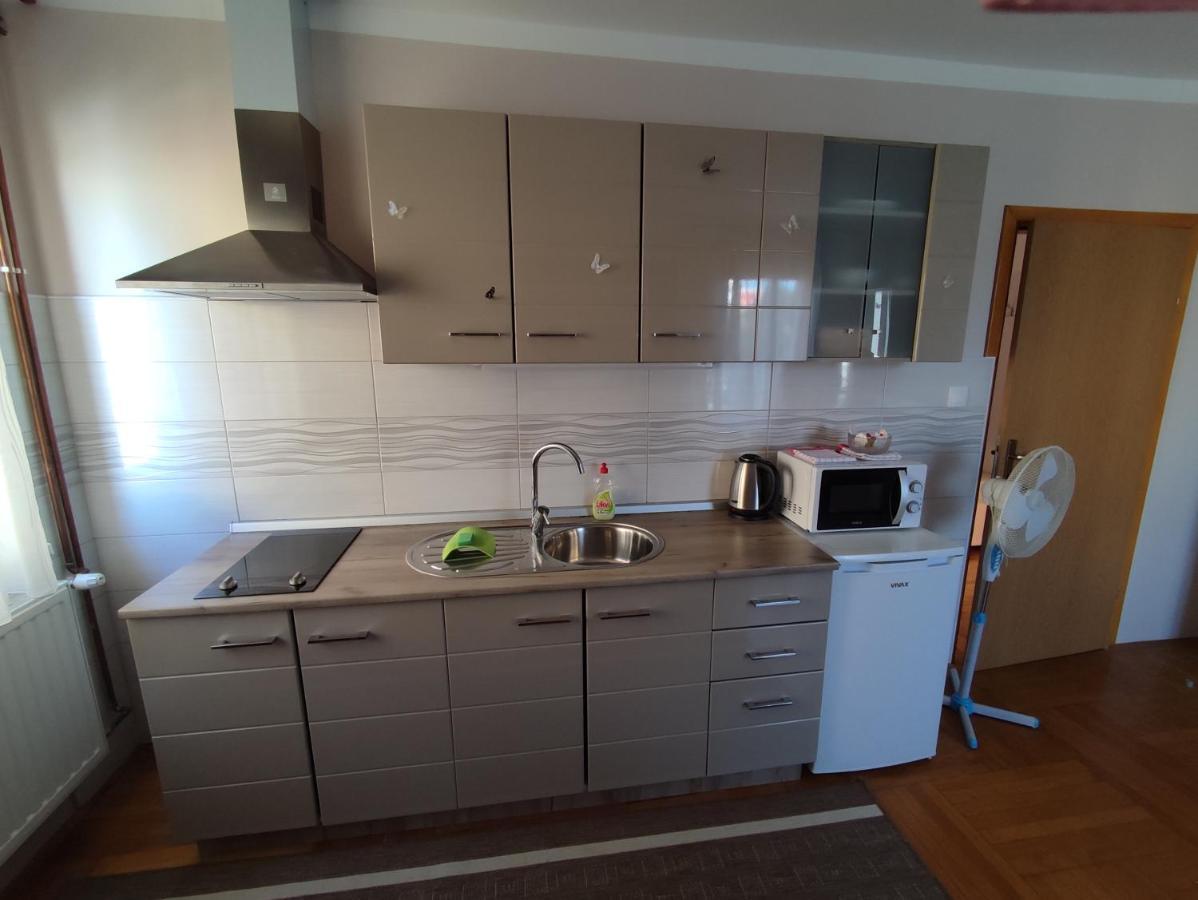 Apartments & Rooms 4 Rijeke Карловаць Екстер'єр фото