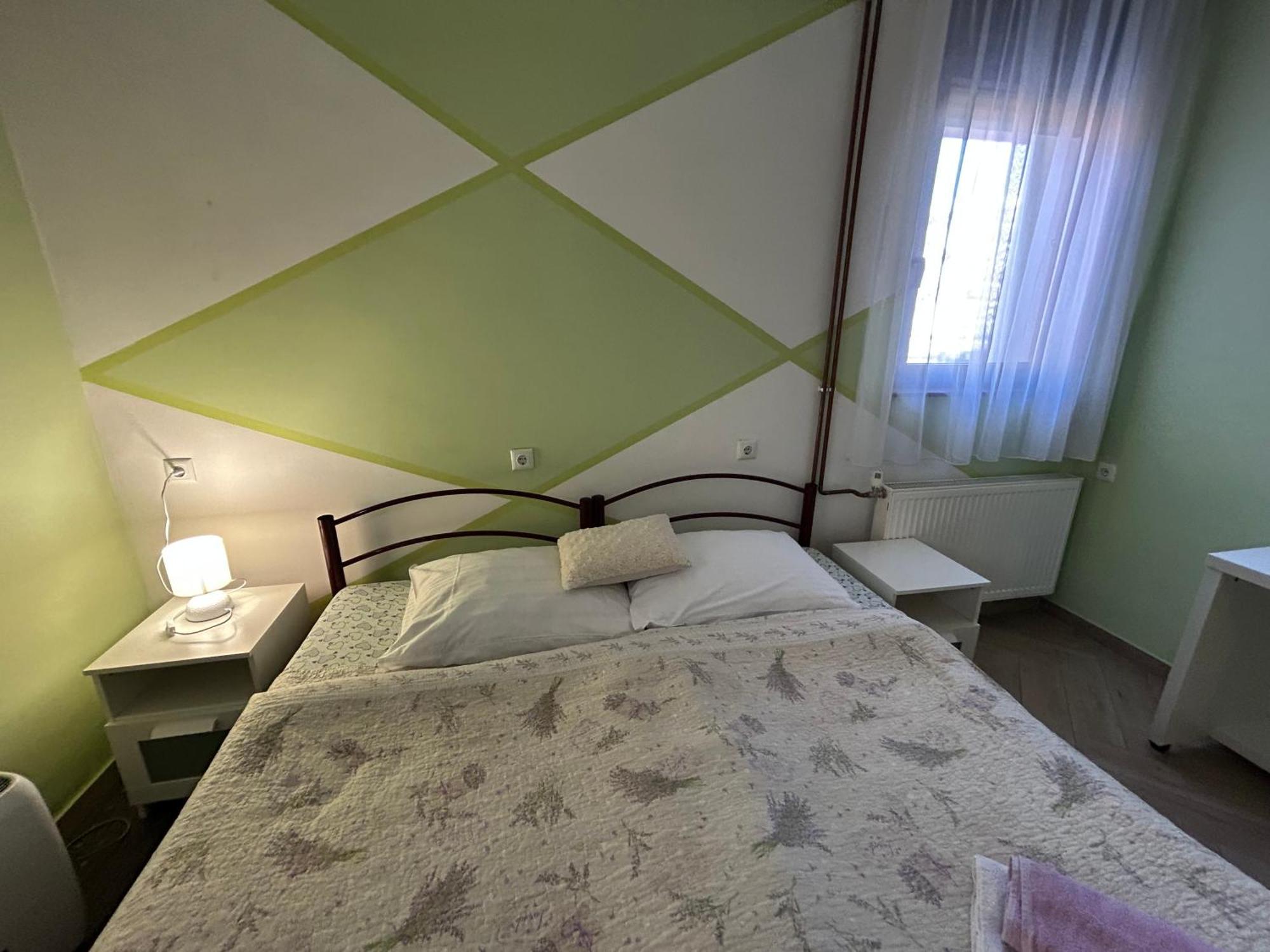 Apartments & Rooms 4 Rijeke Карловаць Екстер'єр фото