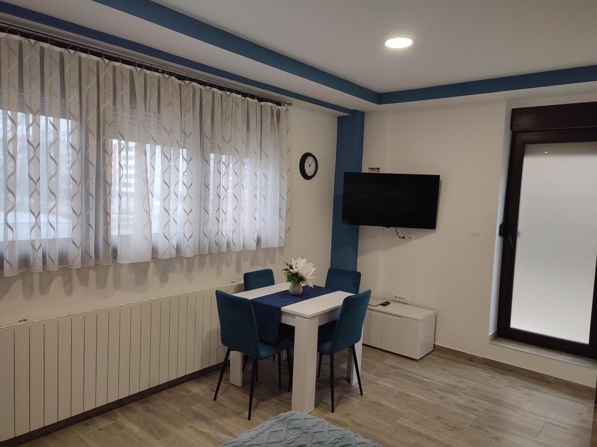 Apartments & Rooms 4 Rijeke Карловаць Екстер'єр фото