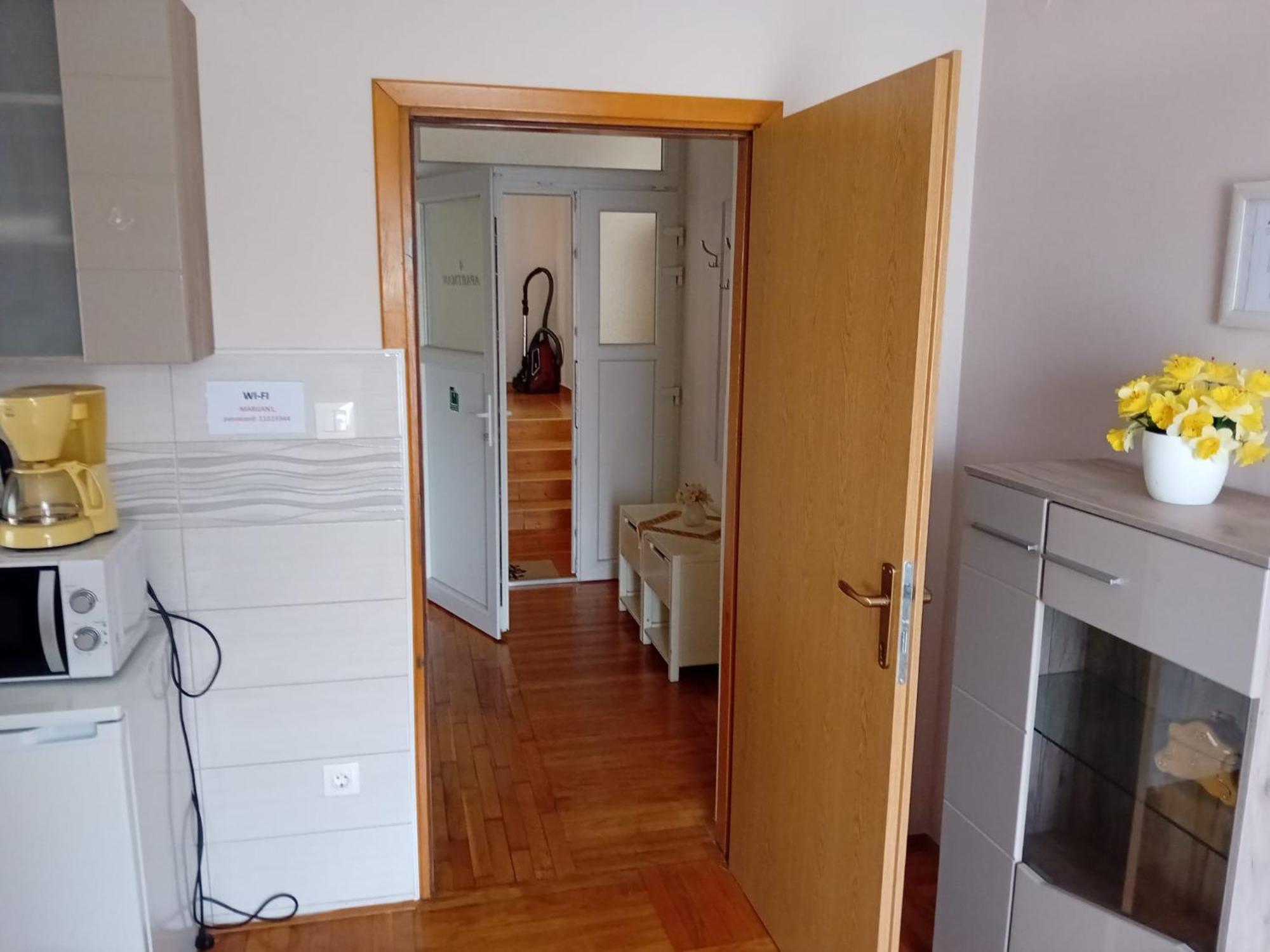 Apartments & Rooms 4 Rijeke Карловаць Екстер'єр фото